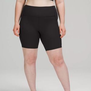 NWT Lululemon ribbed contour shorts